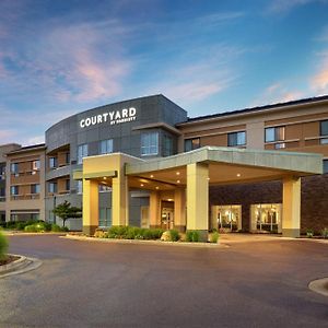 Courtyard Mankato Hotel & Event Center Exterior photo