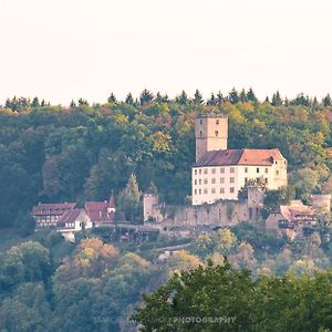 Wohnen Auf Der Ritterburg Villa Hassmersheim Exterior photo