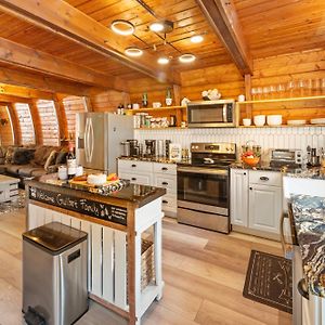 Whitefish Happy Bear Trail-Completely Remodeled Chalet In The Woods With A Game Room Exterior photo