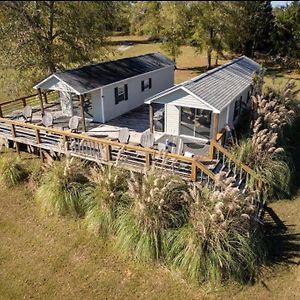 Cozy Cabin 2 Apartment Briggston Exterior photo