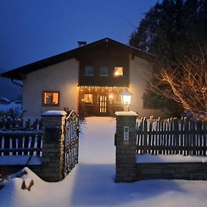 Residence Obermoarhof: Family-Friendly Alpine Retreat with Pool Vandoies Exterior photo