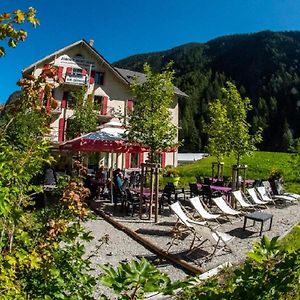 Auberge Du Mont Blanc Hotel Trient Exterior photo