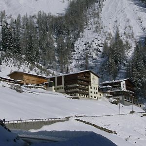 Gaestehaus Berghof Schoepf Bed & Breakfast Langenfeld Exterior photo