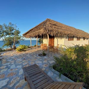 Namahamade Lodge Restaurante & Beach Bar Mossuril Exterior photo