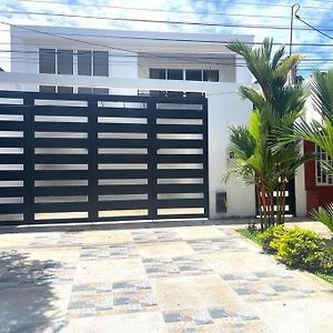 Casa Con Piscina En Zona Urbana - San Martin Villa San Martin  Exterior photo