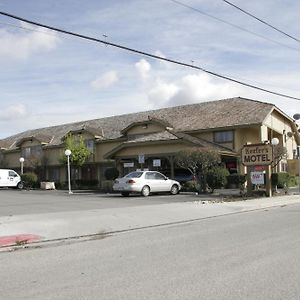 Keefers Inn King City Exterior photo