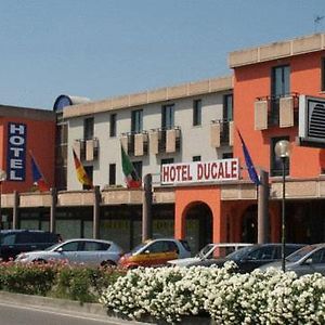 Hotel Residence Ducale Porto Mantovano Exterior photo