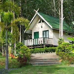 Para Resort Koh Chang Exterior photo