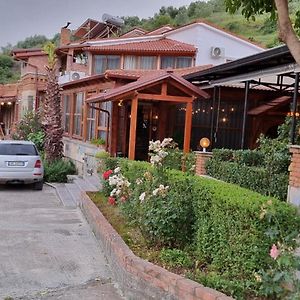 Salillari Guest House Berat Exterior photo