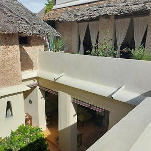 Madakani House Hotel Lamu Exterior photo