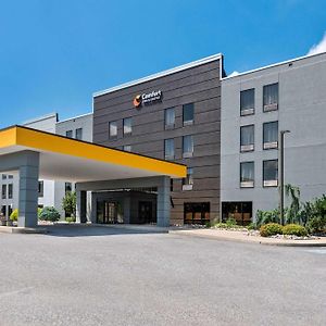 Comfort Inn & Suites York Exterior photo