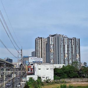 Mari'S Space Apartment Nonthaburi Exterior photo