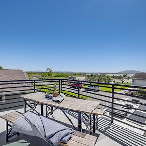 Sleek Ferndale Home With Ocean And Mountain Views! Exterior photo