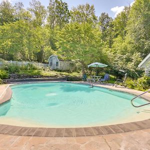 Sparrow Bush Retreat With Pool And Screened Porch Villa Exterior photo