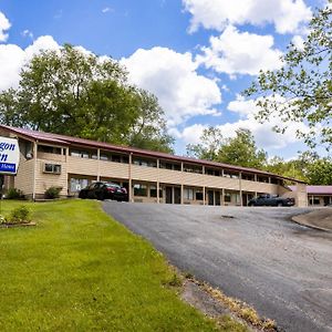 Paragon Inn Hillsboro Exterior photo