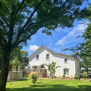 Autour Des Vignes Bed & Breakfast Herry Exterior photo