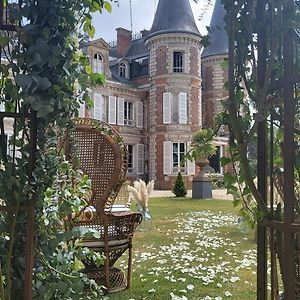 Chateau De La Plumasserie Hotel Fontenay-Tresigny Exterior photo