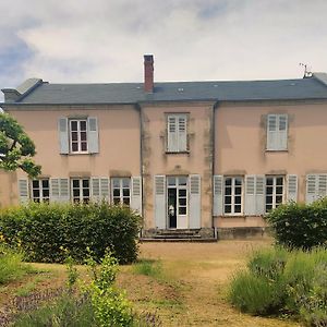 Loue Belle Demeure Dans Une Grande Propriete - 16 Couchages, 8 Chambres, 320 M2 - 30 Min De Vichy Chatel-Montagne Exterior photo