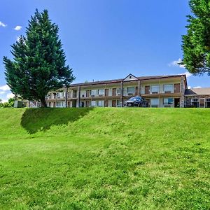 Econo Lodge Lynchburg Exterior photo