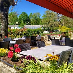 Le Relais De Boralde Hotel Espalion Exterior photo