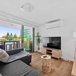 Inner City Action 3Bed 2Bath 1Car 3Balconies Brisbane Exterior photo