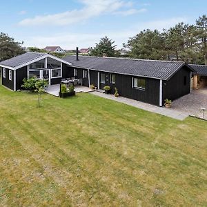 4 Bedroom Lovely Home In Vestervig Exterior photo