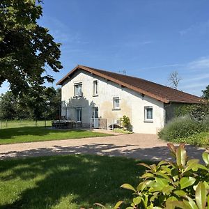 Gite Familial A Montaiguet-En-Forez Avec Terrasse, Proche Nature Et Ferme Equestre - Fr-1-489-371 Villa Exterior photo