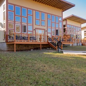 Seven Bluff Cabins Concan Exterior photo