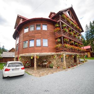 Casa Binu Hotel Arieseni Exterior photo