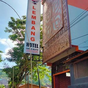 Lembang Hotel Rantepao Exterior photo