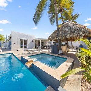 The White House - Fenced Pool Escape By Lucha Palm Beach Exterior photo