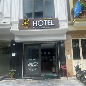 Dayth Hotel 2 Ha Long Exterior photo