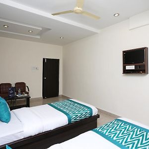 Hotel O Ds Grand Inn Lingampalli Exterior photo