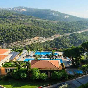 Country Lodge Hotel & Resort Beirut Basalim Exterior photo