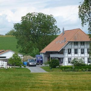 Bnb Lindenacker Bed & Breakfast Lotzwil Exterior photo