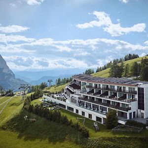 Como Alpina Dolomites Hotel Alpe Di Siusi Exterior photo