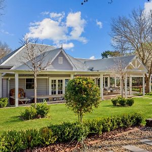 Chanticleer Gardens Barn Cottage With A Pool Dural Exterior photo