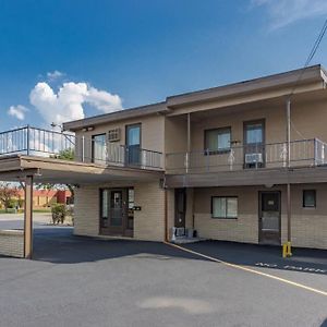 Dubois Manor Motel Exterior photo