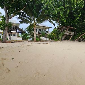 La Digue Luxury Beach & Spa Hotel Exterior photo