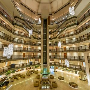 Radisson Blu Dhaka Water Garden Hotel Exterior photo