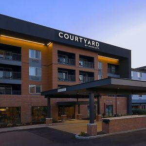 Courtyard By Marriott Portland Southeast/Clackamas Hotel Exterior photo