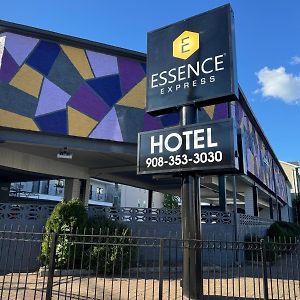 Essence Express Elizabeth Ewr Airport Hotel Exterior photo