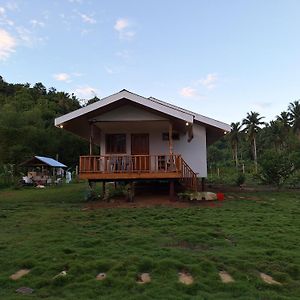 Dan Borja'S Farm Villa Sayak Exterior photo