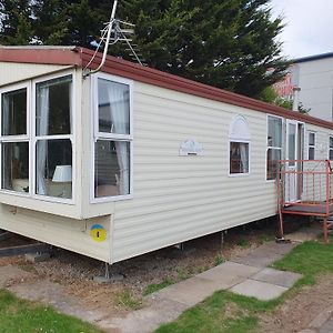 Seaview Debonair Super 6 Berth Blow Heated Hotel Ingoldmells Exterior photo