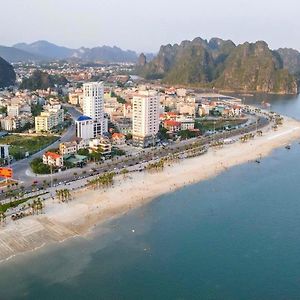 Khach San Ruby Hotel Ha Long Exterior photo