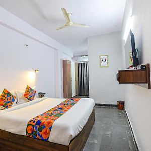 Fabhotel Vk Luxury Room'S - Nr Umcc Shahpur Hyderabad Exterior photo