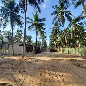 Coastline Beach Resort Perupalem Exterior photo