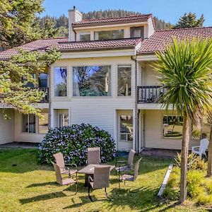 Adobe Ocean Breeze Villa Yachats Exterior photo