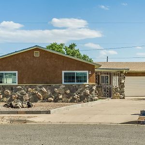 Chapala Charm 6Br Family Oasis - An Irvie Home Albuquerque Exterior photo