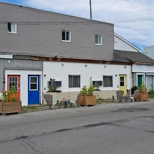 Campbellford Studio Apt 5 Apartment Exterior photo